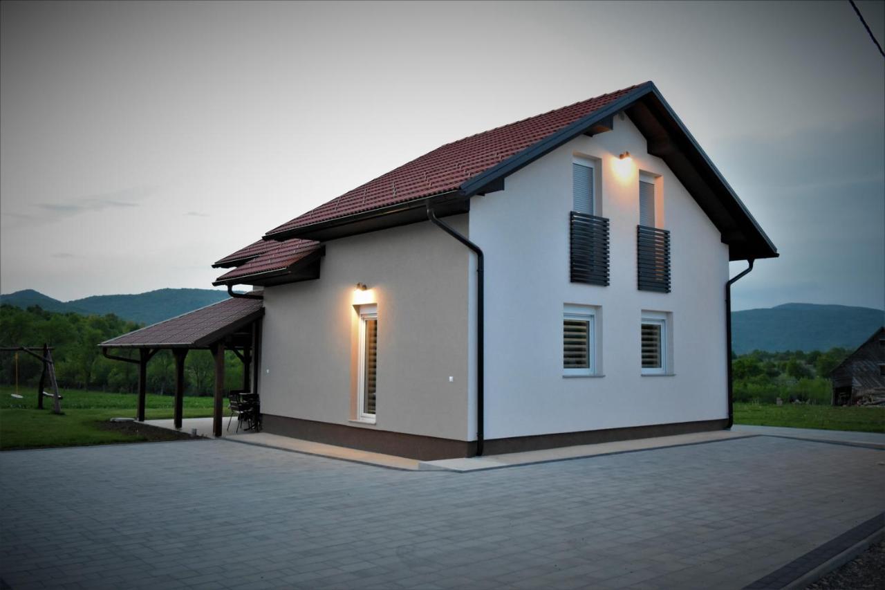 Guest House Tonka Otočac Exterior foto